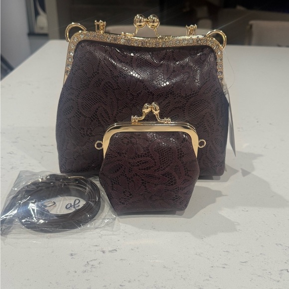 Laurie'S Collection Handbags - Laurie’s Collection Leather Women's Clutch Set in Brown